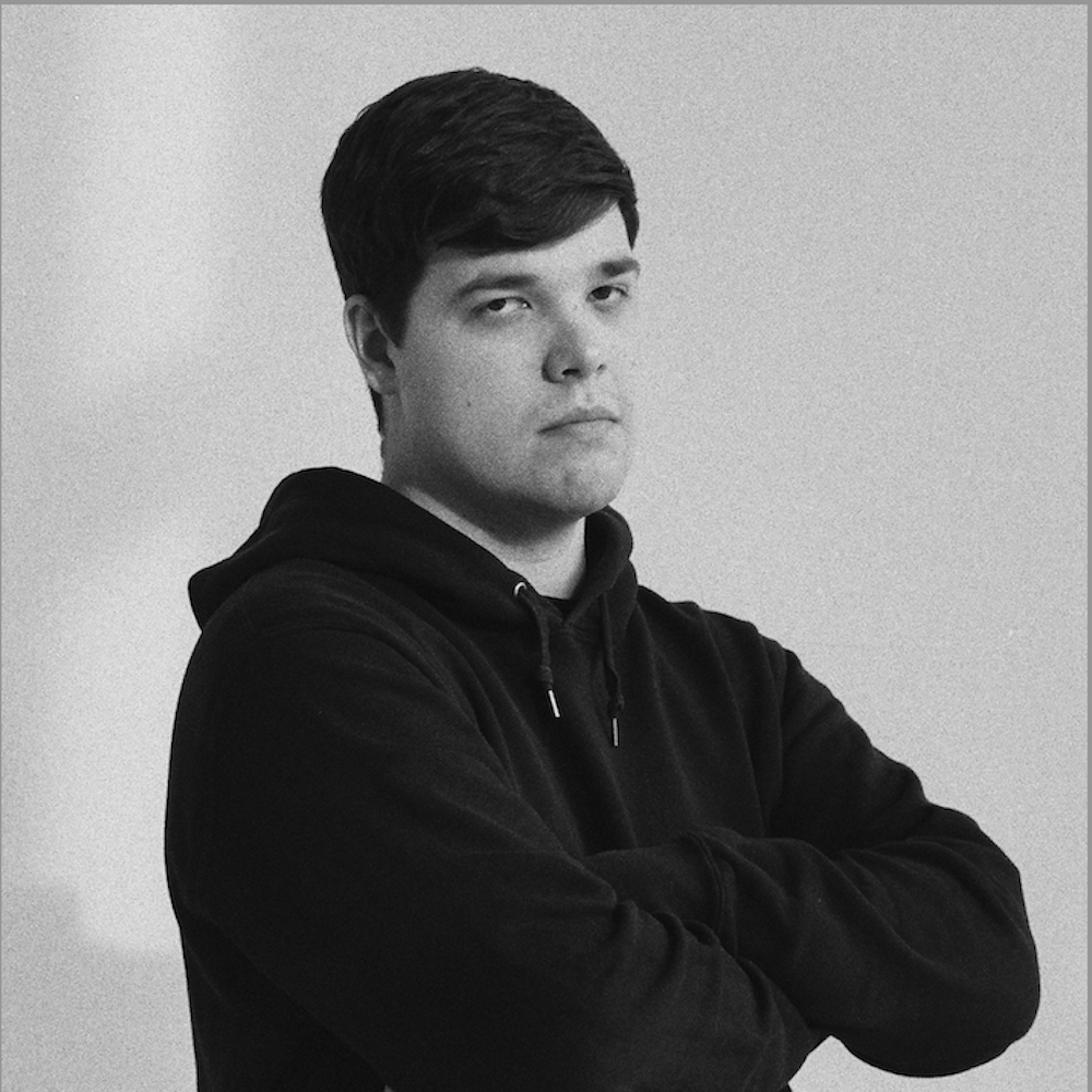 Артем Уткин